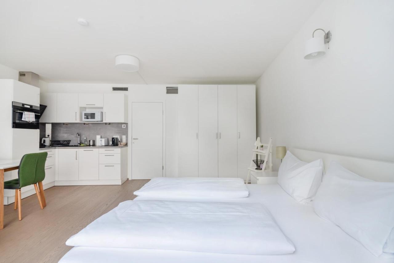 Quiet And Cozy Next To Mariahilfer Strasse And Naschmarkt With Ac, Minimum 30 Nights Apartment Vienna