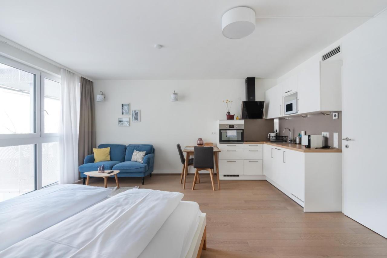 Quiet And Cozy Next To Mariahilfer Strasse And Naschmarkt With Ac, Minimum 30 Nights * Vienna